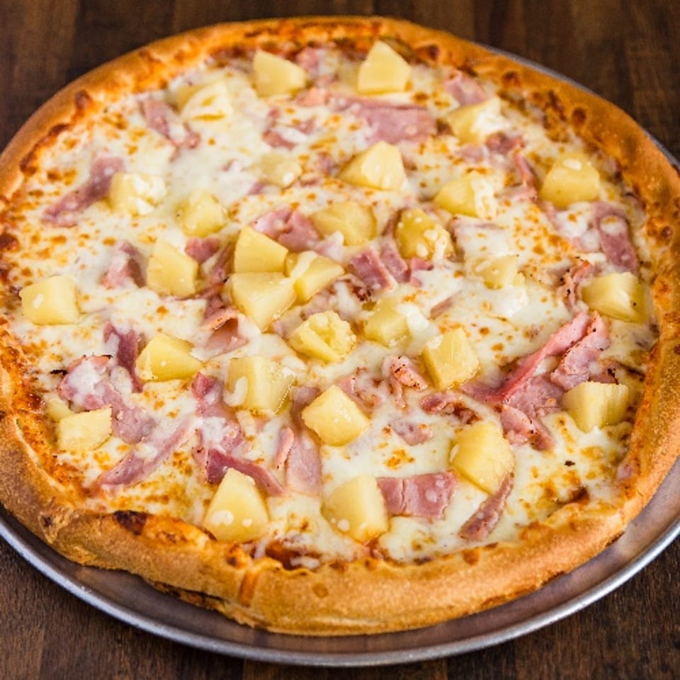 Delicious Hawaiian Pizza