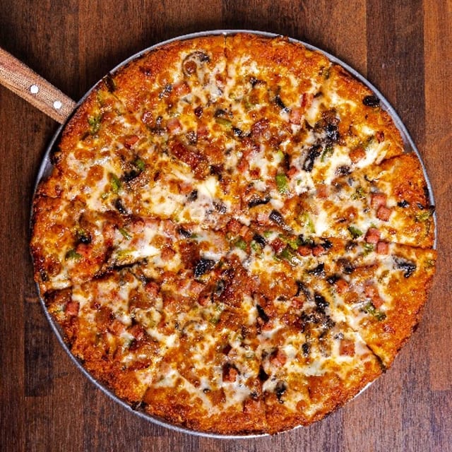 Niko's Favorite Pizza.